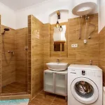 Kisvasut Vendeghaz Apartament Balatonfenyves