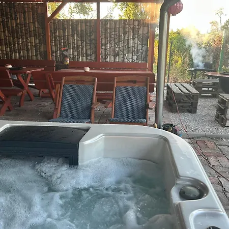Kisvasut Vendeghaz Appartement *