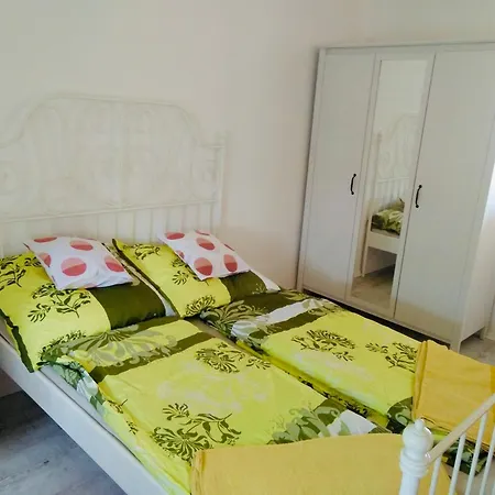Kisvasut Vendeghaz Appartement *